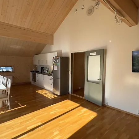 Russkiy Dom ロングイェールビーン