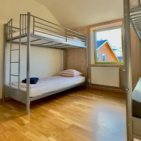 Russkiy Dom Hostel Longyearbyen